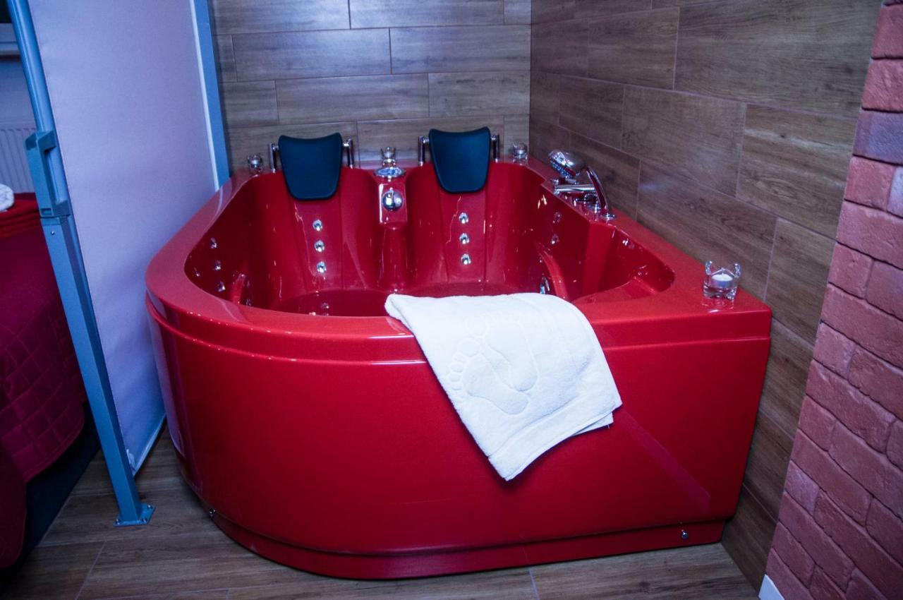 Jacuzzi Apartment Red Krakow Exterior photo